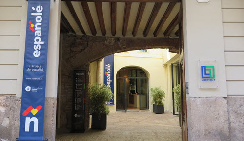 Espanole School Entrance