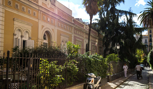Lingua Barcelona Outside School