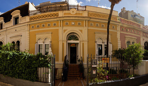 Lingua Barcelona School Building